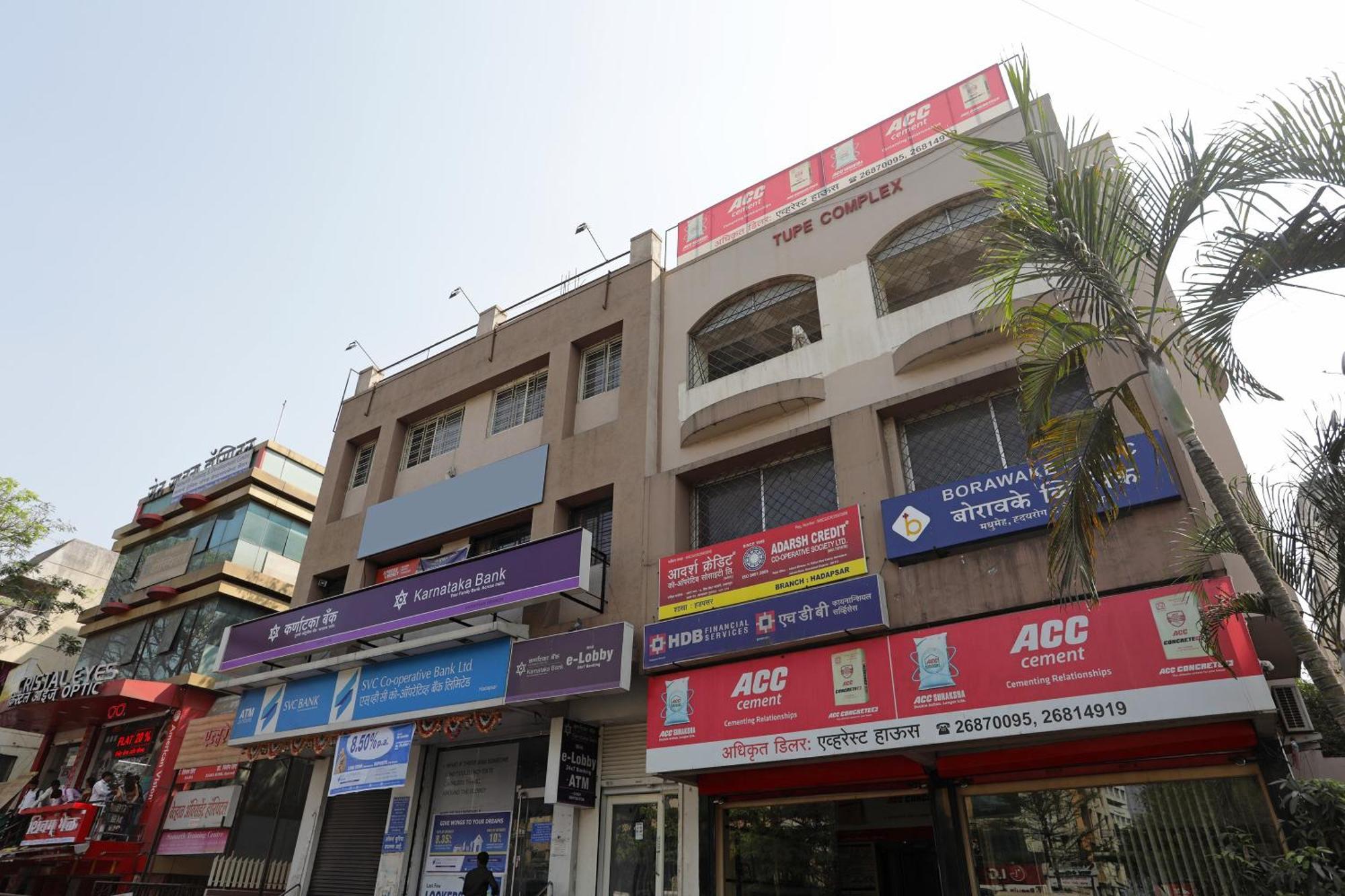 Everest Inn Hotel Pune Eksteriør bilde